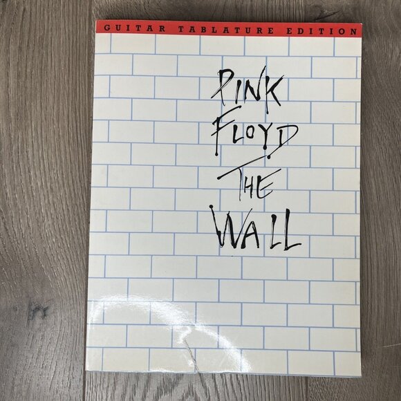Pink Floyd: The Wall Guitar Tab Edition Paperback Hal Leonard - Picture 2 of 7